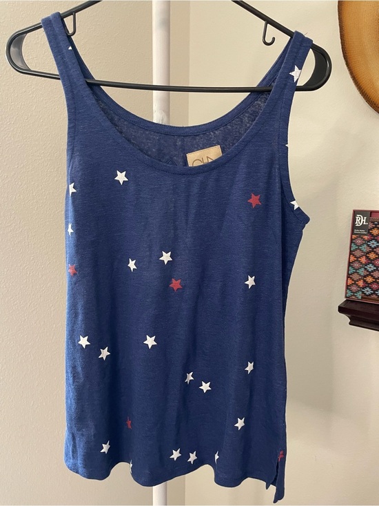 Chaser Tops - Chaser Navy Star Print Linen Tank Top - Blue, White & Red Stars
